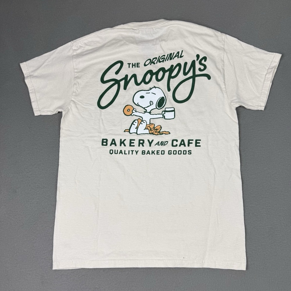 Peanuts Snoopy Bakery & Cafe Mens Medium Cream Green‎ T shirt